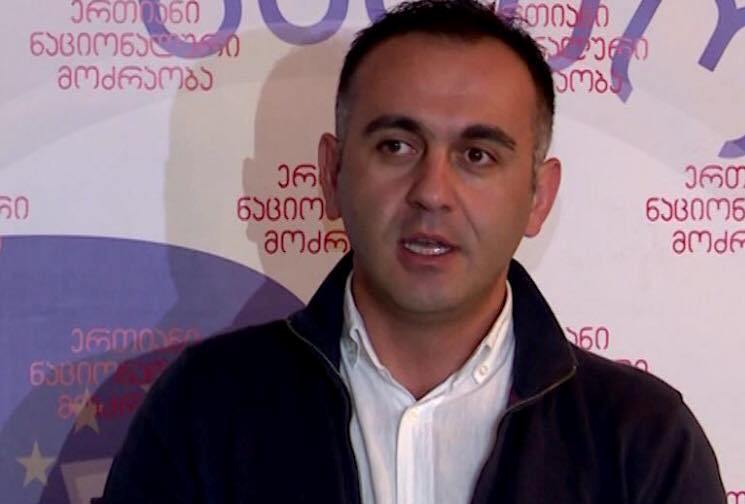 რომელი პარტიების წარმომადგენლებისგან უნდა შედგებოდეს კოალიციური ხელისუფლება მირდატ ქამადაძის აზრით?