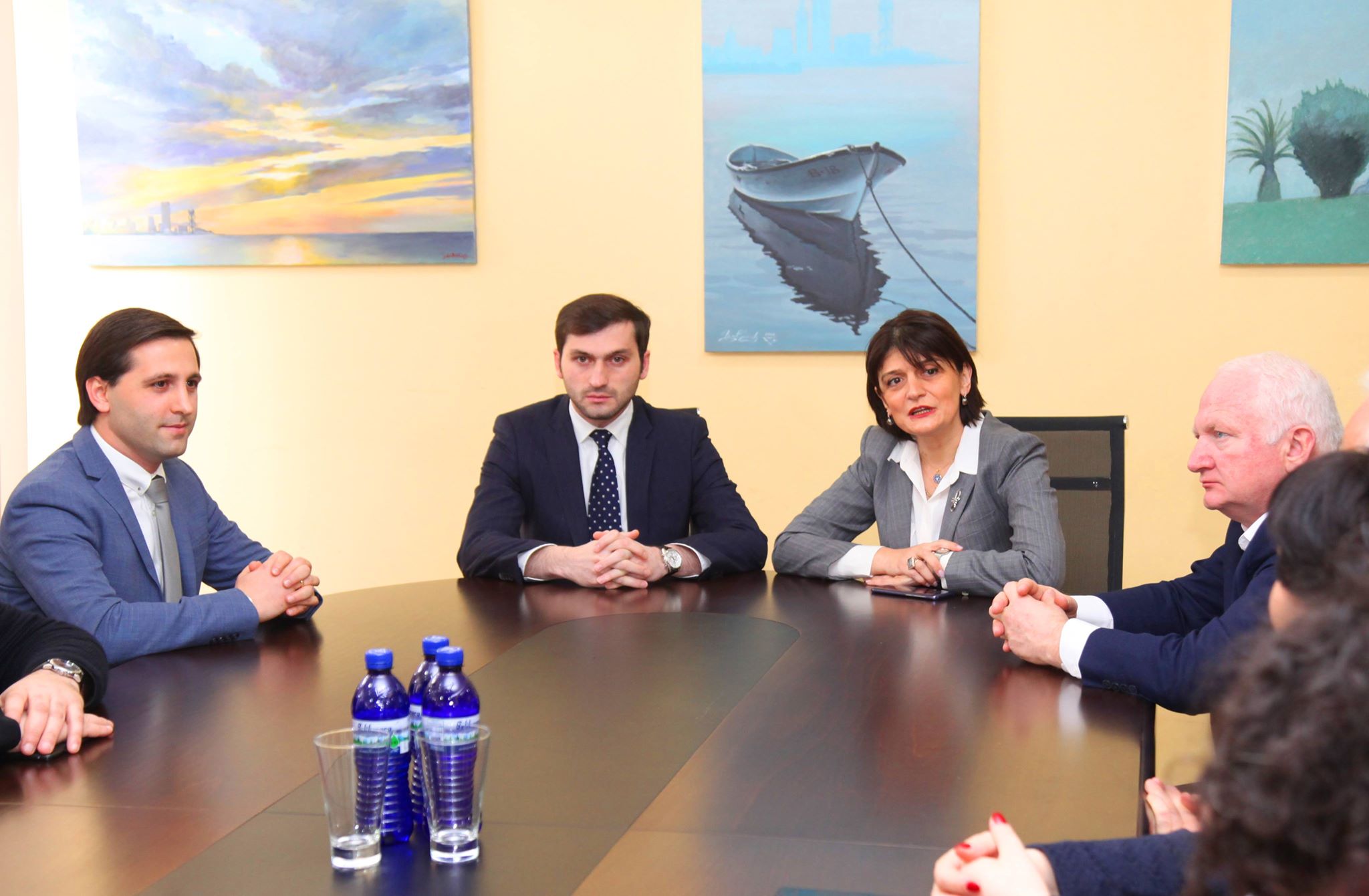 ახალი მოადგილეები და დაგეგმილი რეორგანიზაცია – მთავრობაში