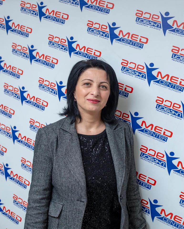 “თუკი შეგიძლია იყო რეალიზებული ქალი, რატომ უნდა თქვა უარი სამსახურზე?”