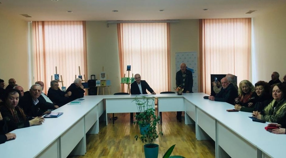საჯარო ლექცია კრიტიკის ფონზე