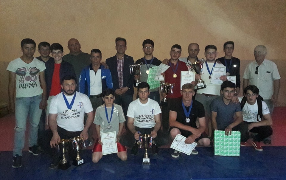 შუახეველებმა პოზიციები დაიბრუნეს