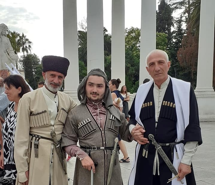 ჩოხოსანმა დიდგორობის დღესასწაული დემონსტრაციულად დატოვა