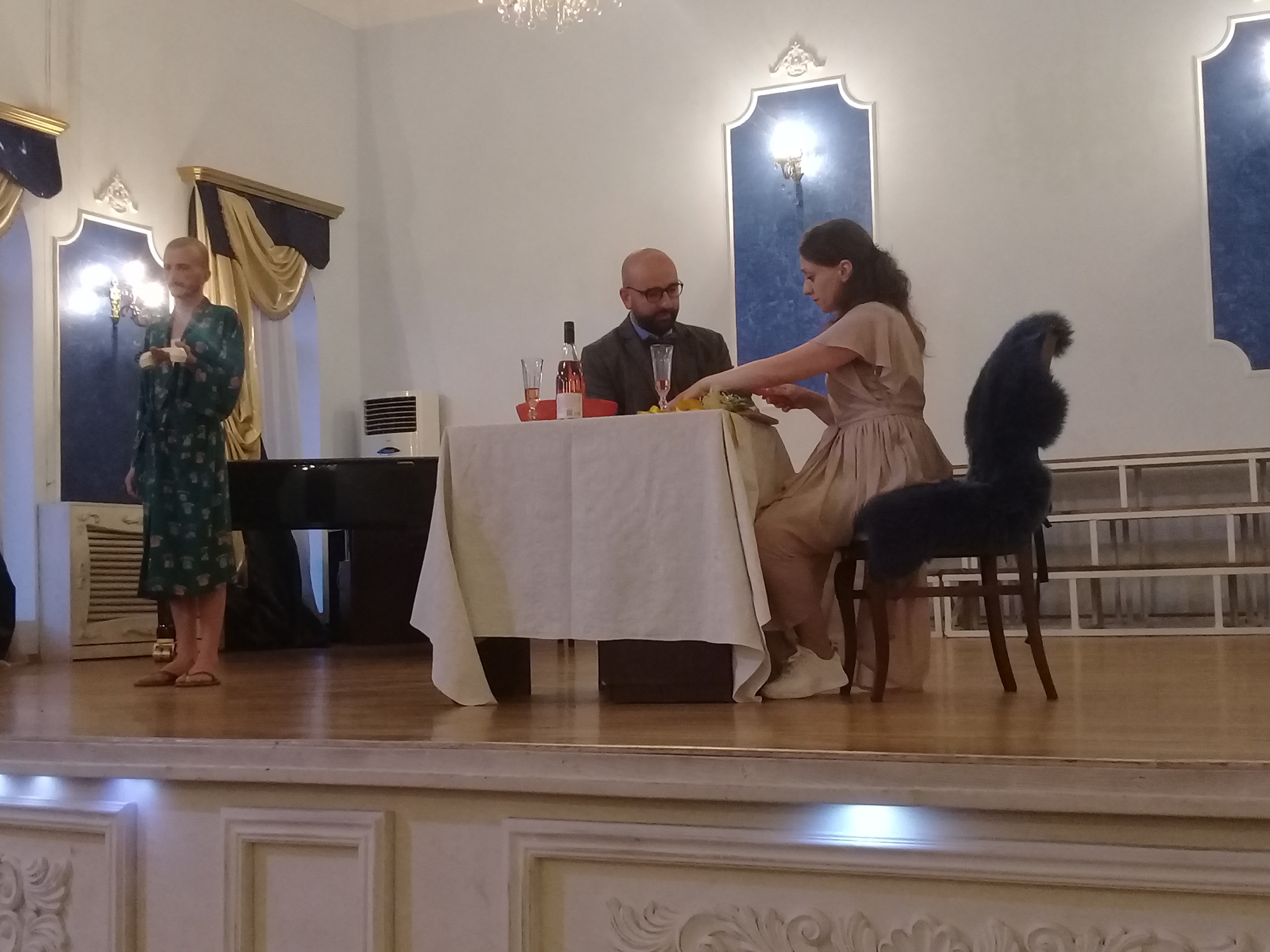 ,,ტელეფონი ანუ ,,მურმანის ეკალი”