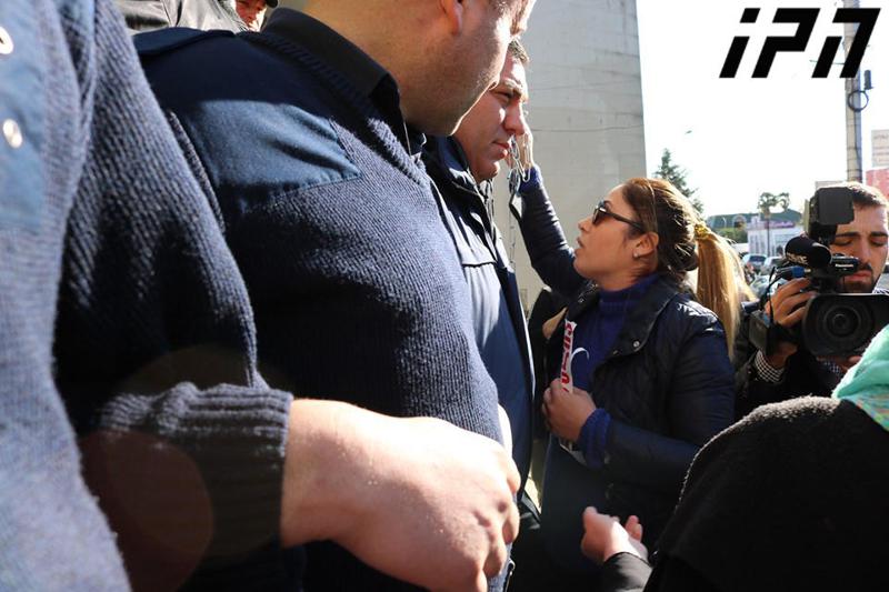 ,,ბოქლომების აქცია” – მარგინალი ,,კმარელების” ცუდი სპექტაკლები?