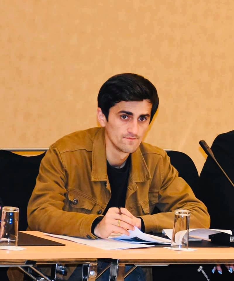 ,,მაჟორიტარებს აქვთ კონტაქტი ხალხთან და ხალხსაც მეტი შანსი აქვს, მთავრობას მიაწვდინოს ხმა”