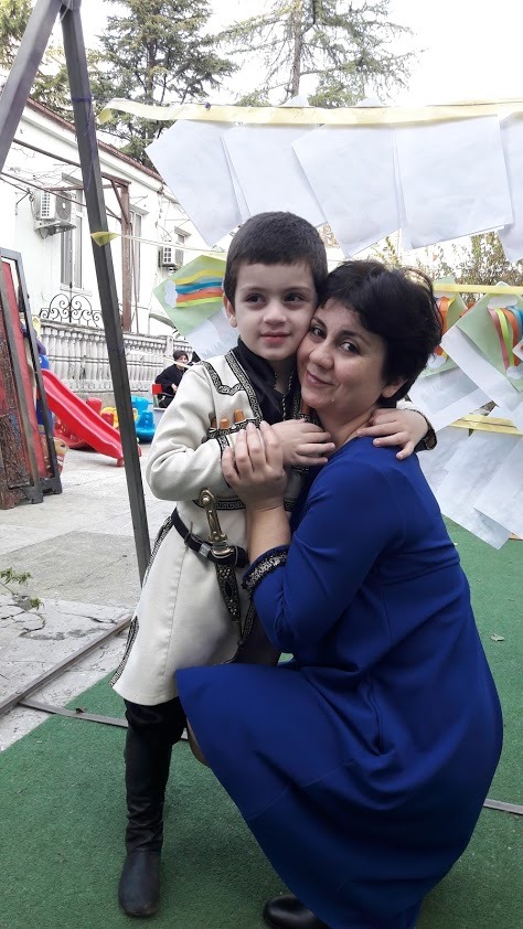 ნუ შეცვლით მას სამყაროსთვის, სამყარო შეცვალეთ მისთვის