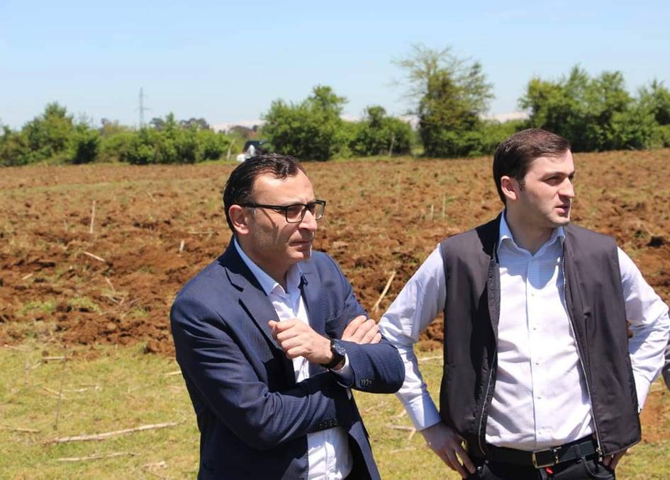 ხუთივე მუნიციპალიტეტის ფერმერებს თავიანთი სახნავ-სათესი მიწების დამუშავება უფასოდ შეეძლებათ