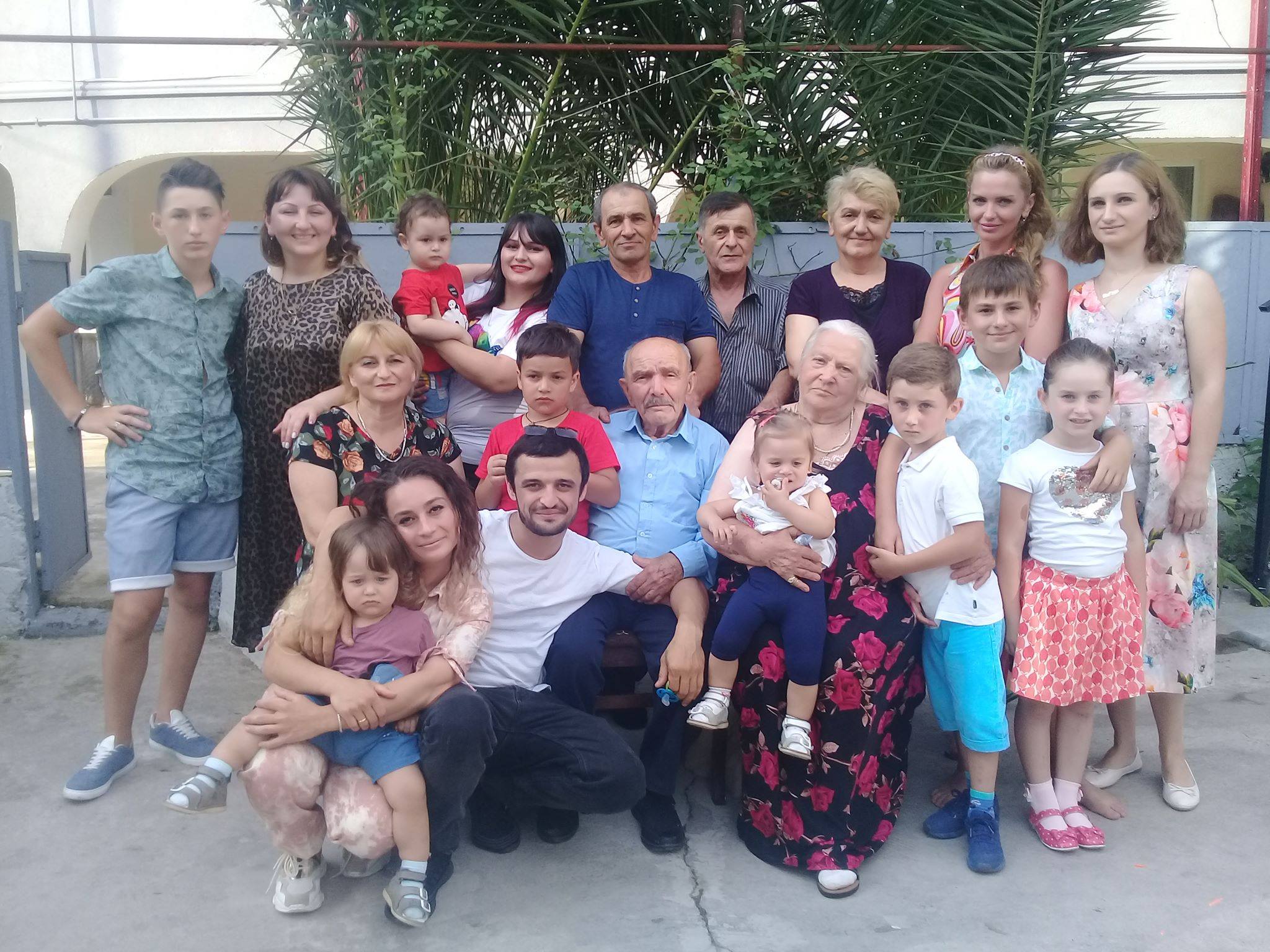 ვინ დარგო ანგისის სტადიონზე ათობით ხე ერთ ღამეში?