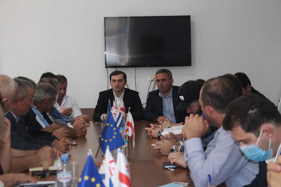 სამუშაო შეხვედრა – ხულოში