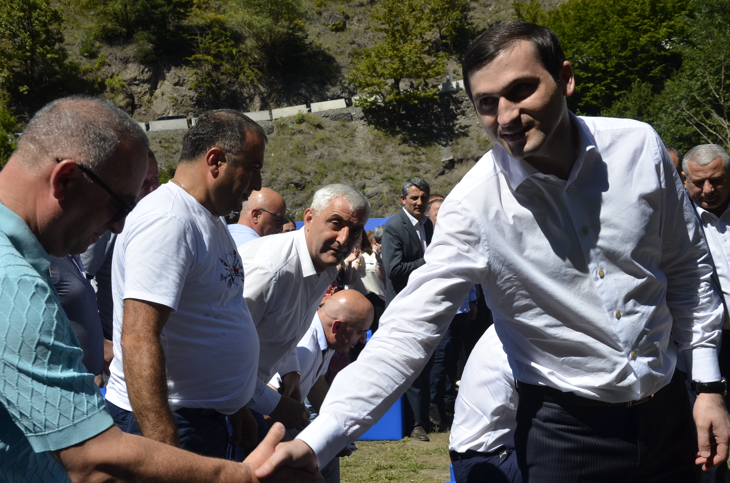 << კომპანიის, ფირმის ხელმძღვანელობამ ადამიანებზე, მათ მომავალზე უნდა იფიქროს >>