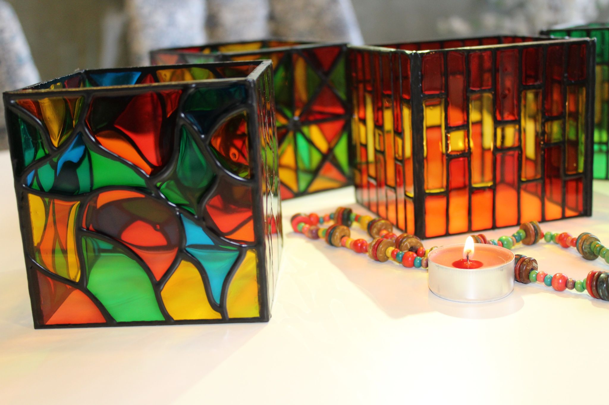 “ART GLASS STUDIO” – ადგილი სადაც თქვენთვის ჯადოსნურ სამყაროს ქმნიან