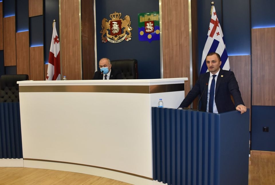 კანონში ცვლილებები ერთი მოსმენით შევიდა