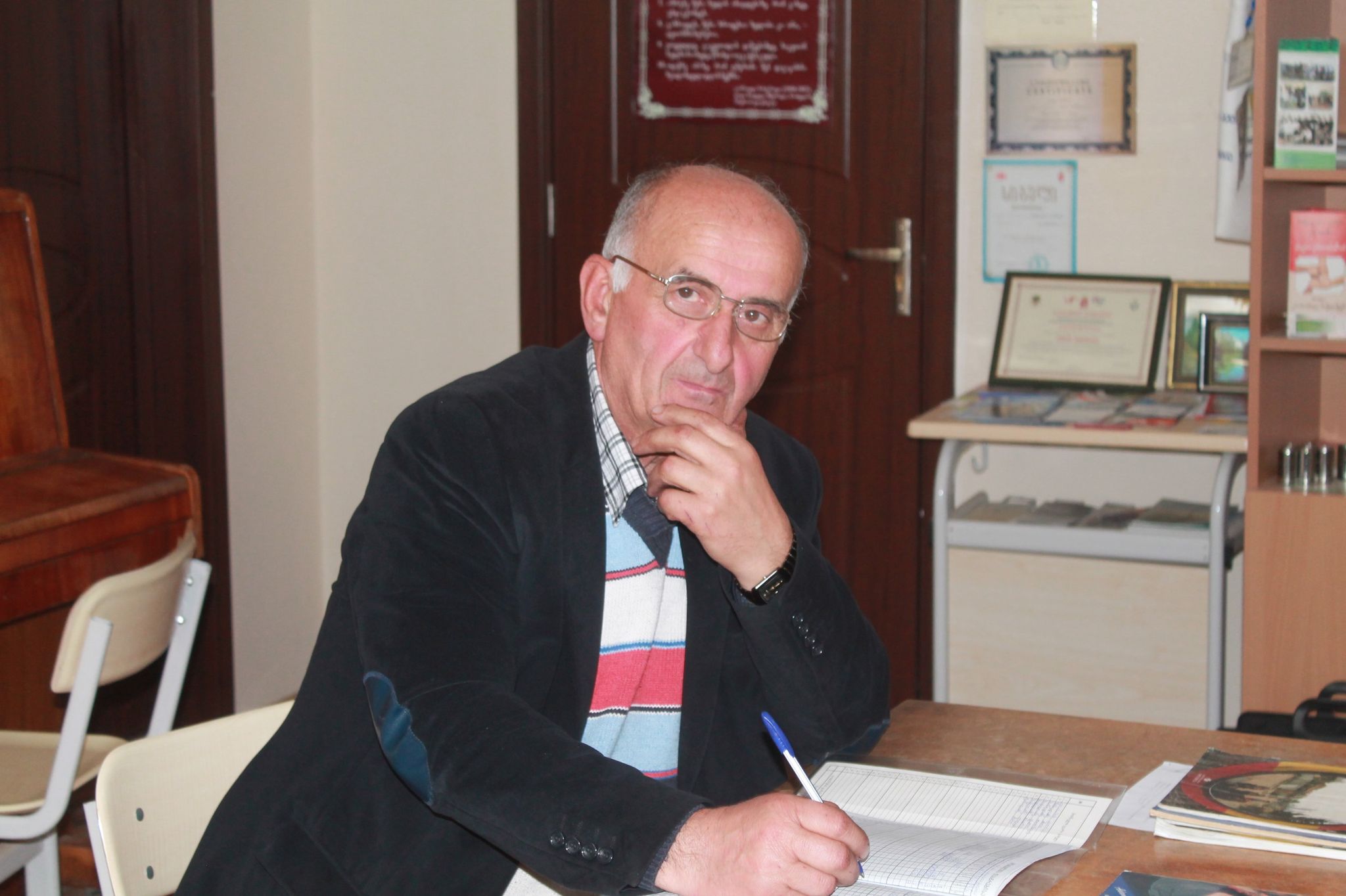 „პედაგოგობა, მოსწავლეთა აღზრდა საპატიო საქმეა, რომელსაც ადამიანი დიდი სიყვარულით უნდა აკეთებდეს“