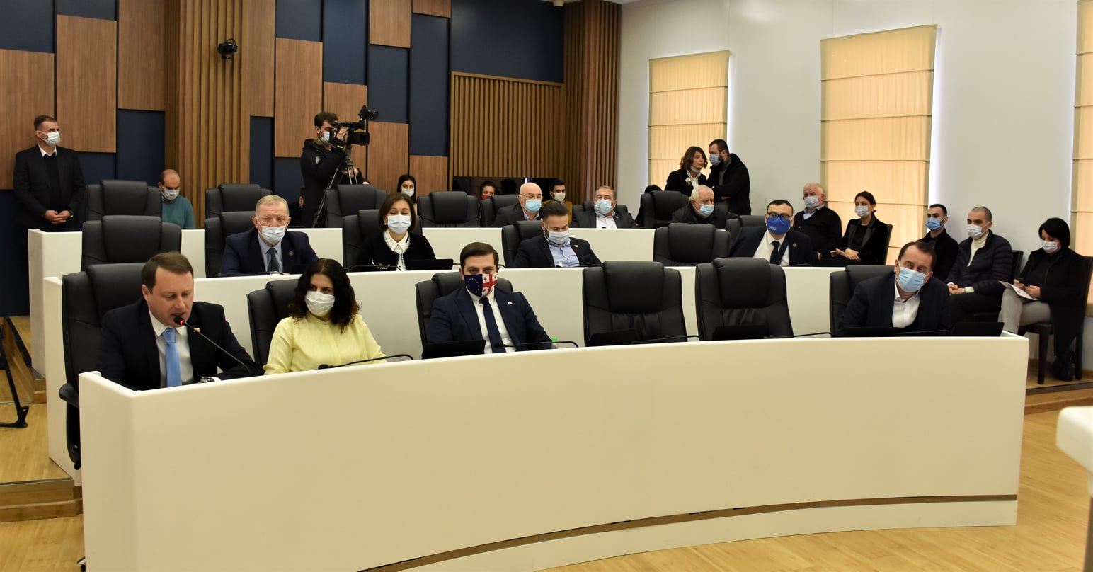 საგაზაფხულო სესია პლენარული სხდომით გაიხსნა