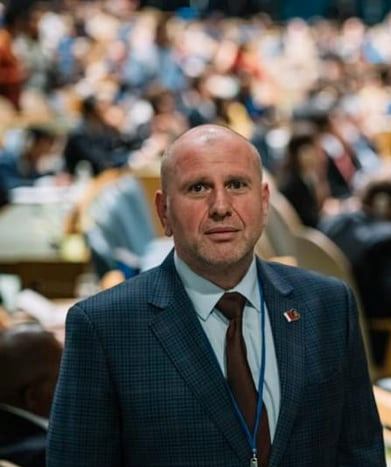 ვის გამოუგზავნა კატარის ემირმა საკუთარი თვითმფრინავი ბათუმში?
