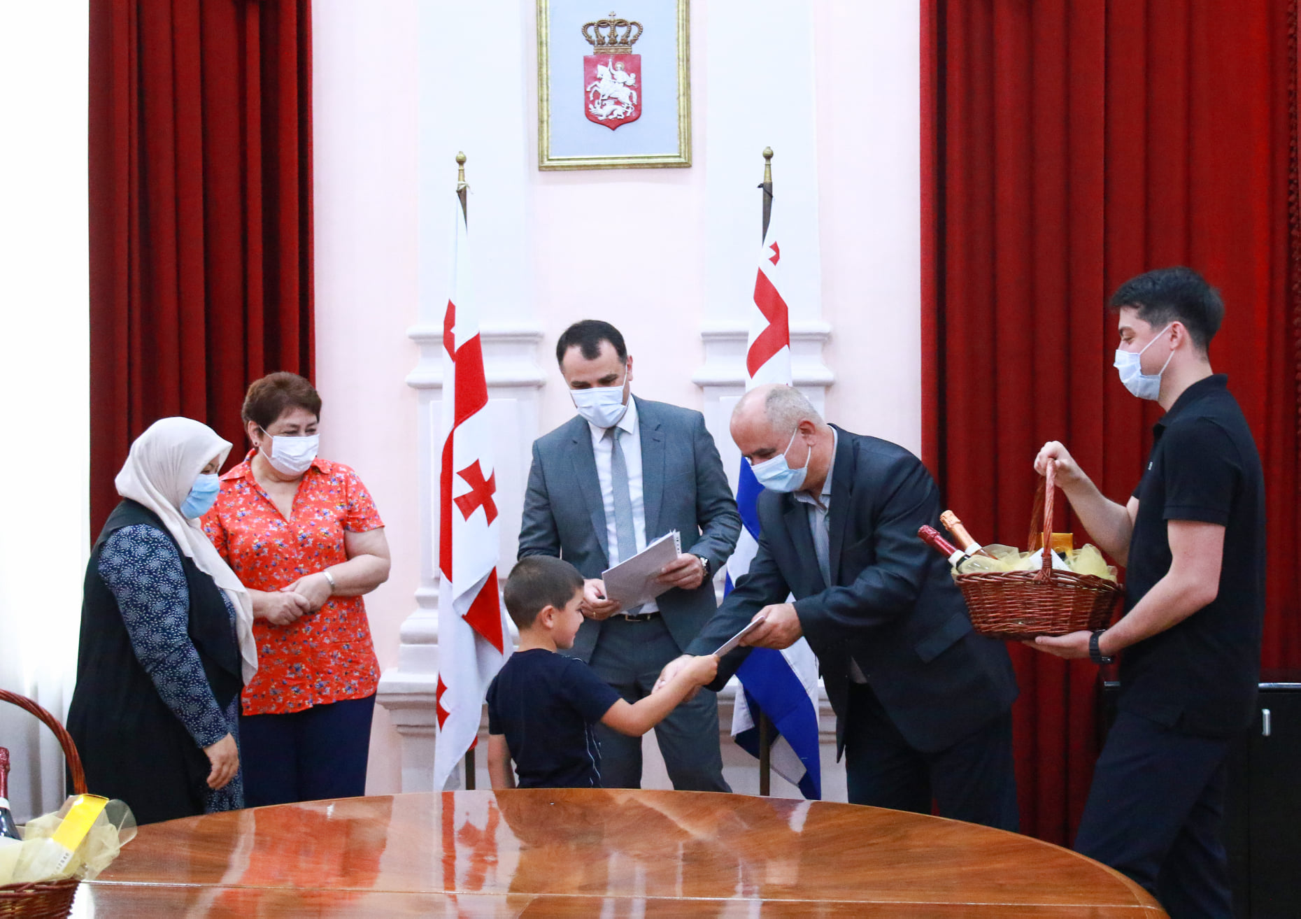 არჩილ ჩიქოვანი: დღეიდან 15 მრავალშვილიან ოჯახს საკუთარი საცხოვრებელი ექნება