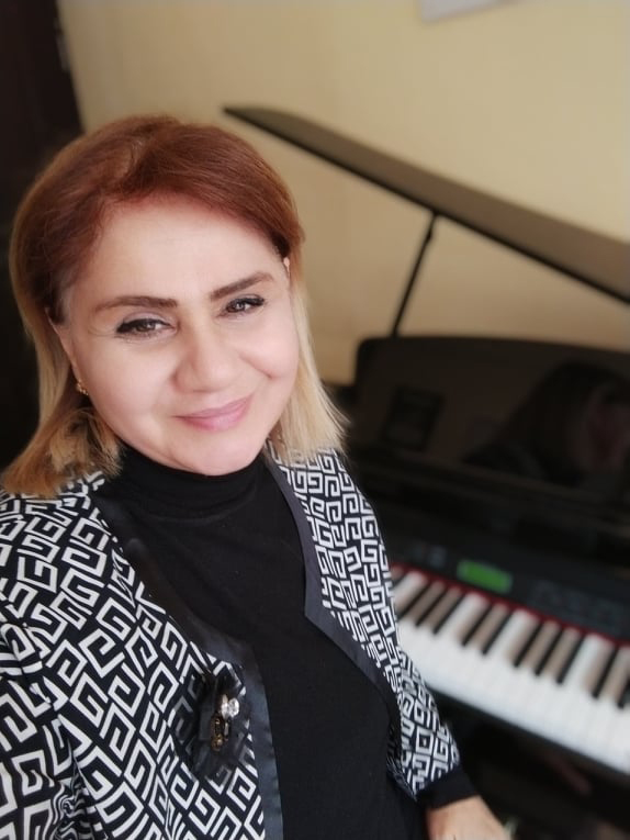 ,,საფორტეპიანო განყოფილებაზე მოწვეული პედაგოგები მუშაობენ”