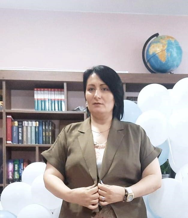 ვინ აგროვებს ფულს ფონდ ,,იალქანის” სახელით სხვადასხვა სოფელში?