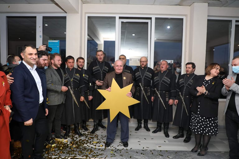 გიორგი ჩაჩავას ვარსკვლავი გაუხსნეს