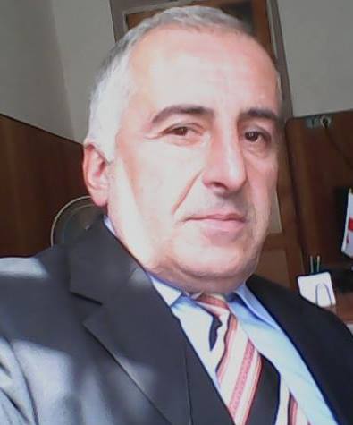 პოეტი, დოქტორანტი, საჯარო მოხელე