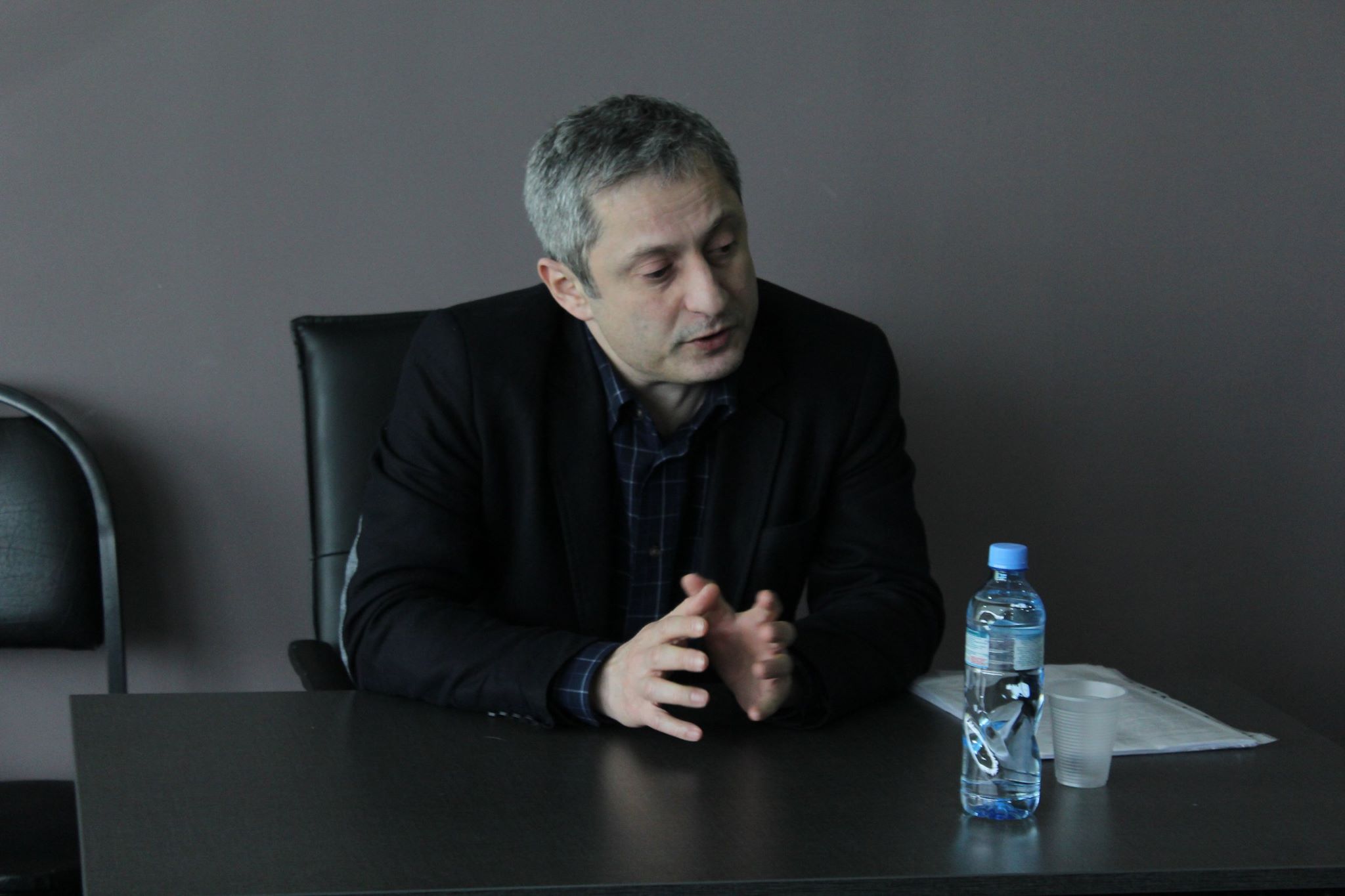 ,,არავითარი ნატო არ ,,გვემუქრება”, იგი გაიგივდა მოლა ნასრედინის და სტაფილოს იგავთან”
