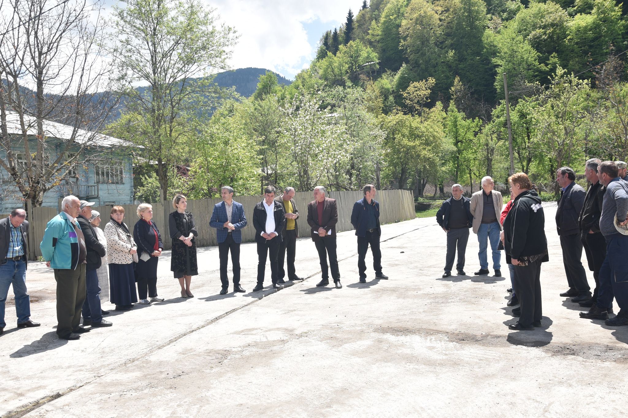 შეხვედრები – მოსახლეობის პრობლემების მოსაგვარებლად