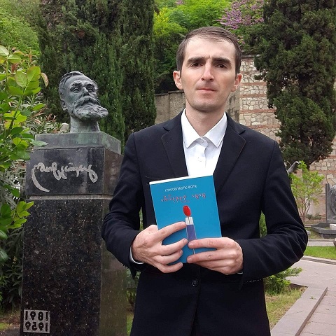 “ბათუმიდან ვიღებ იმ პოეტურ იმპულსებს, რომლებსაც შემდეგ ლექსებად გარდავქმნი”