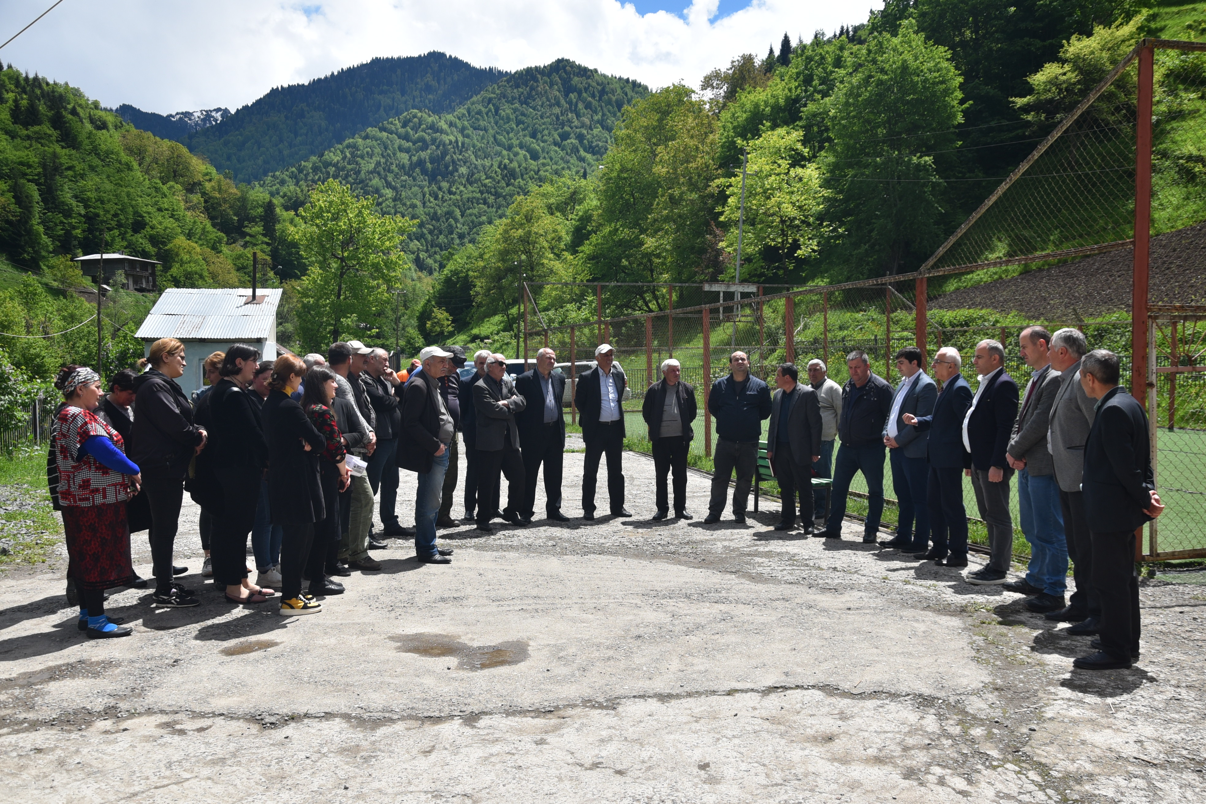 გზა, წყალი, დენი