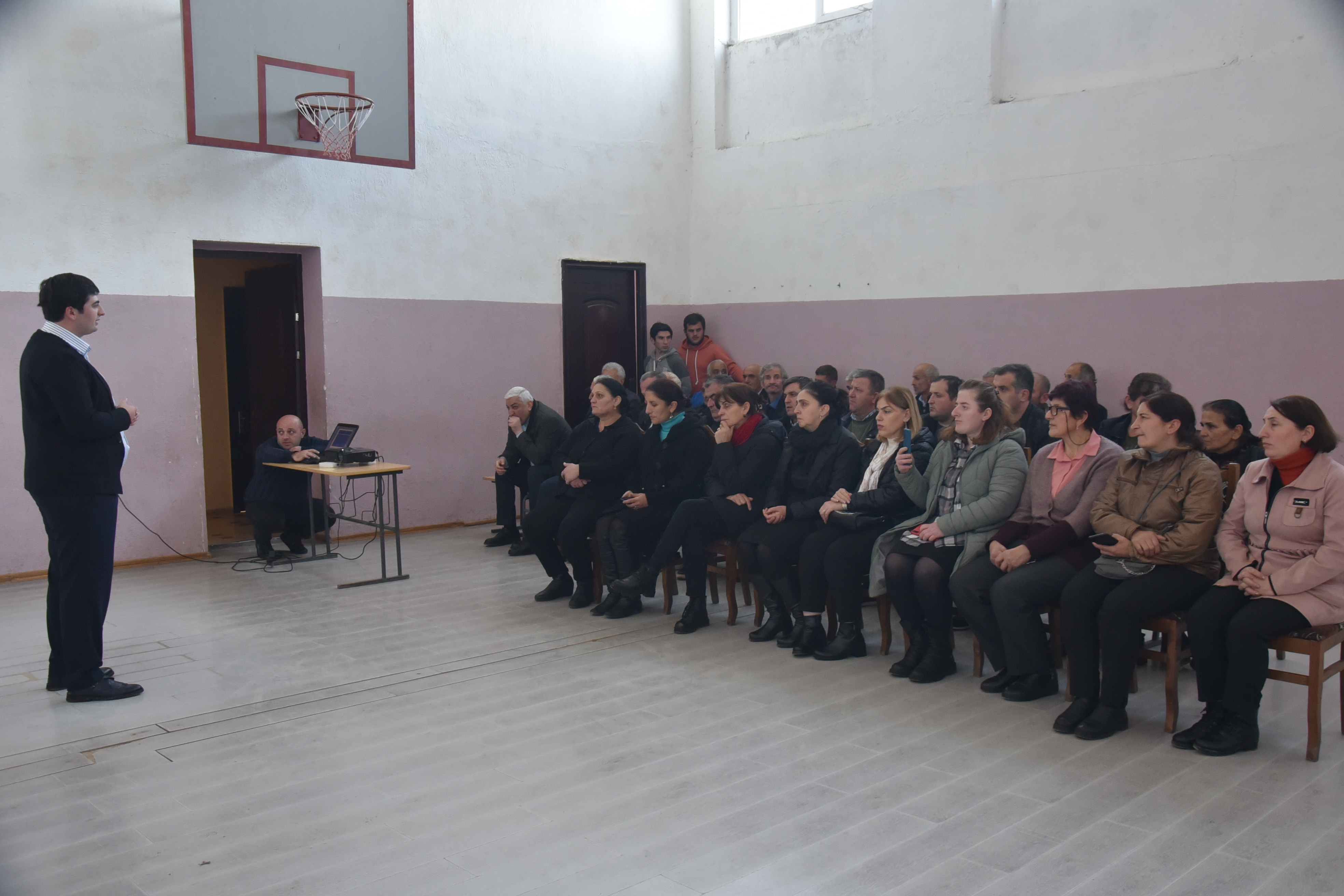 ერთი წლის საქმიანობა გააცნო