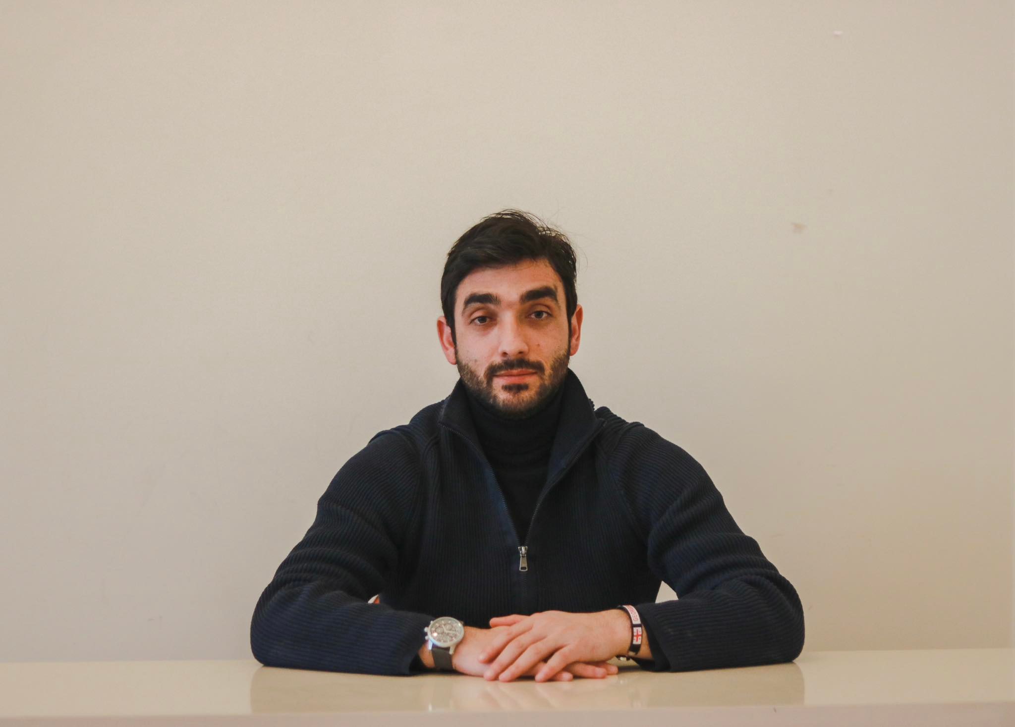 როგორ გავუმკლავდეთ პოლიტიკურ და ეკონომიკურ გამოწვევებს, რომლებიც ჩვენი დროის თანმდევია?