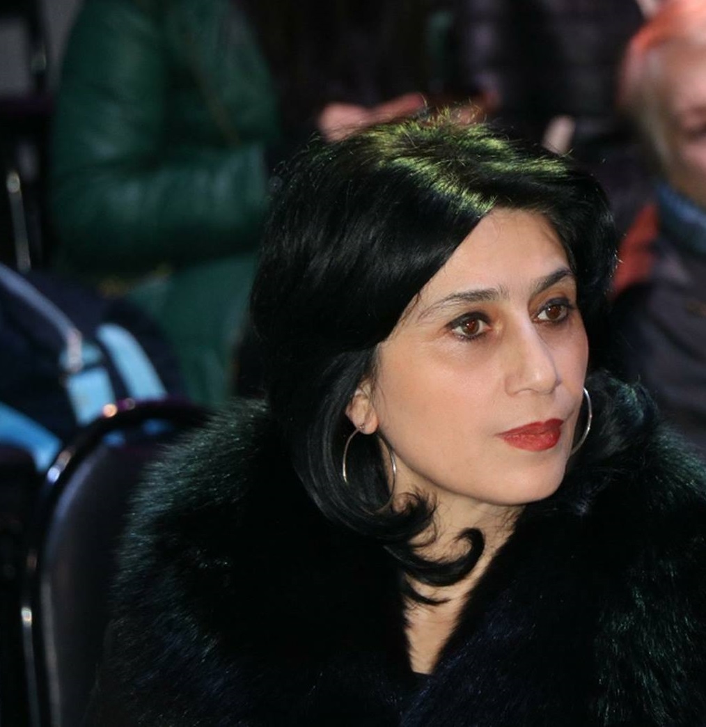 ,,წერის დროს მხოლოდ ბავშვების სუფთა, კამკამა თვალებს ვხედავ”