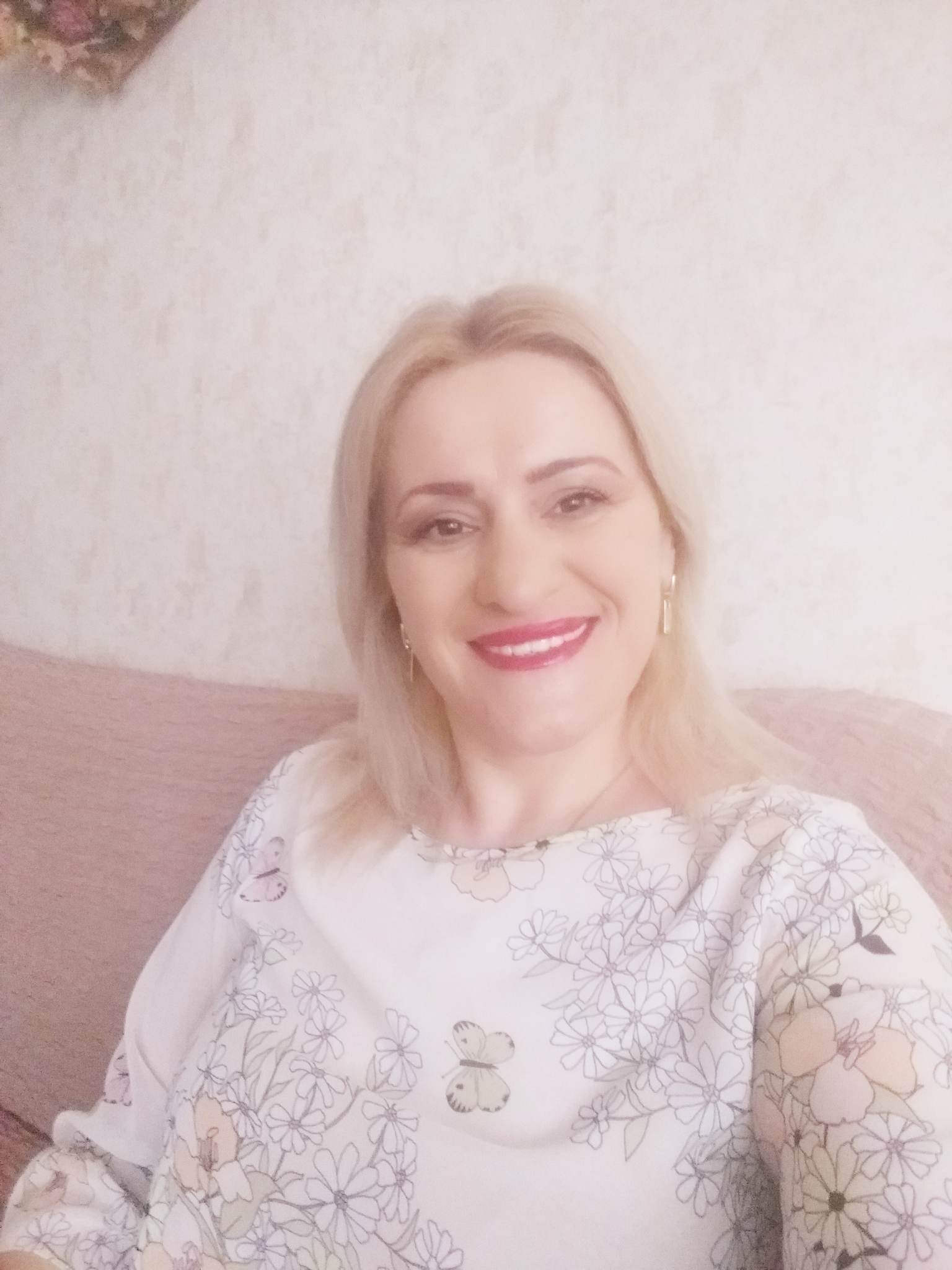 ,,სულის წიაღში მირონივით იხარშება ლექსი”