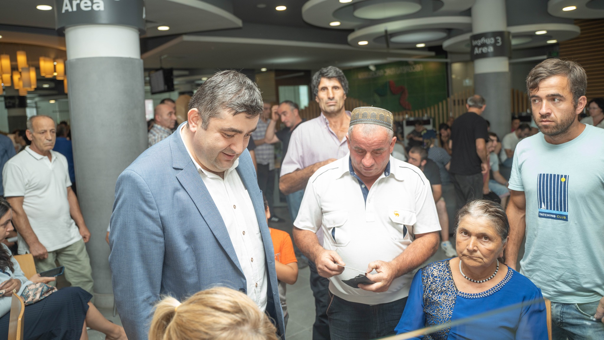 11 – მა ეკომიგრანტმა ოჯახმა უსაფრთხო საცხოვრებელი შეიძინა