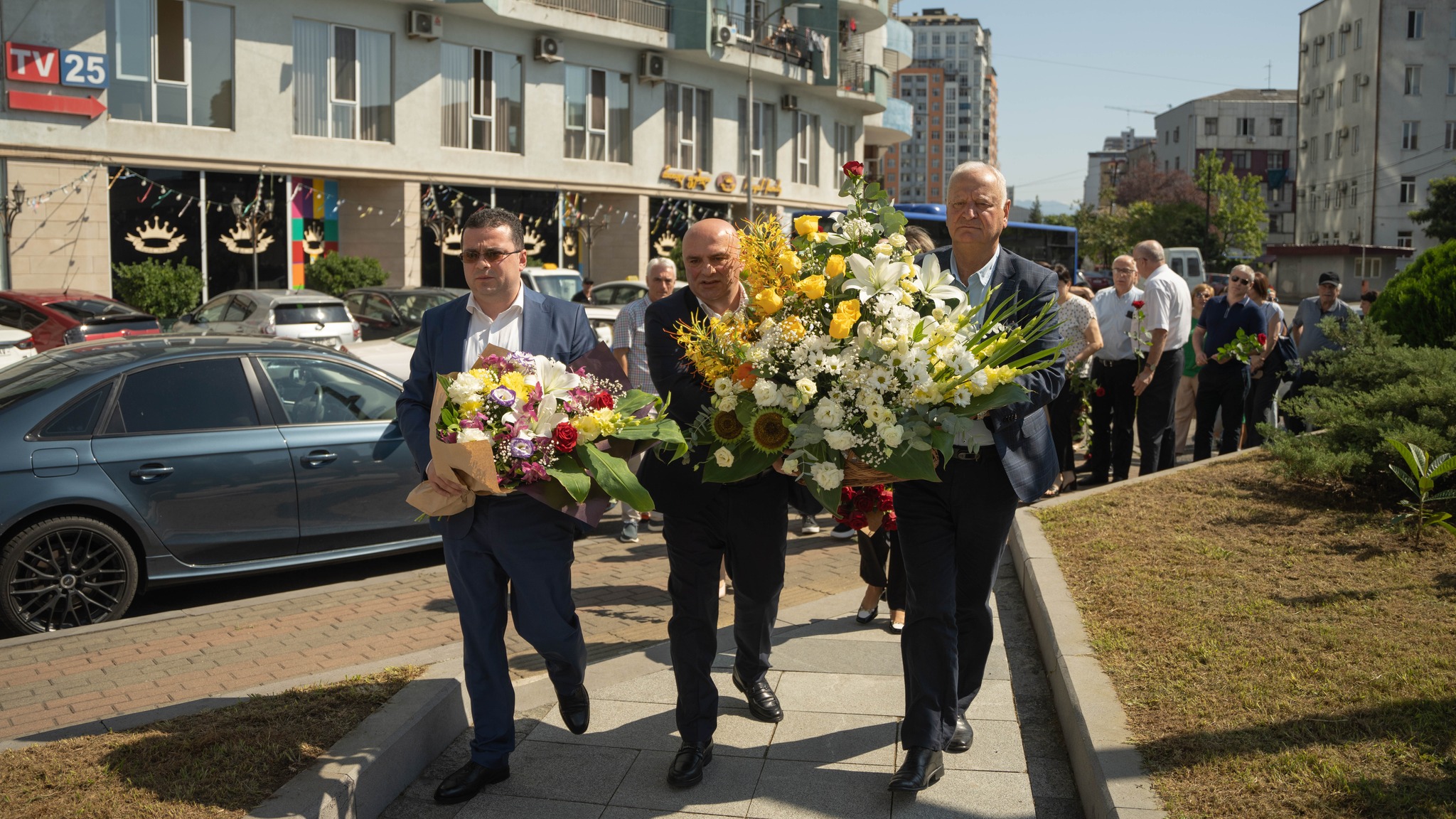 უგზო – უკვლოდ დაკარგულთა მემორიალი გვირგვინით შეამკეს