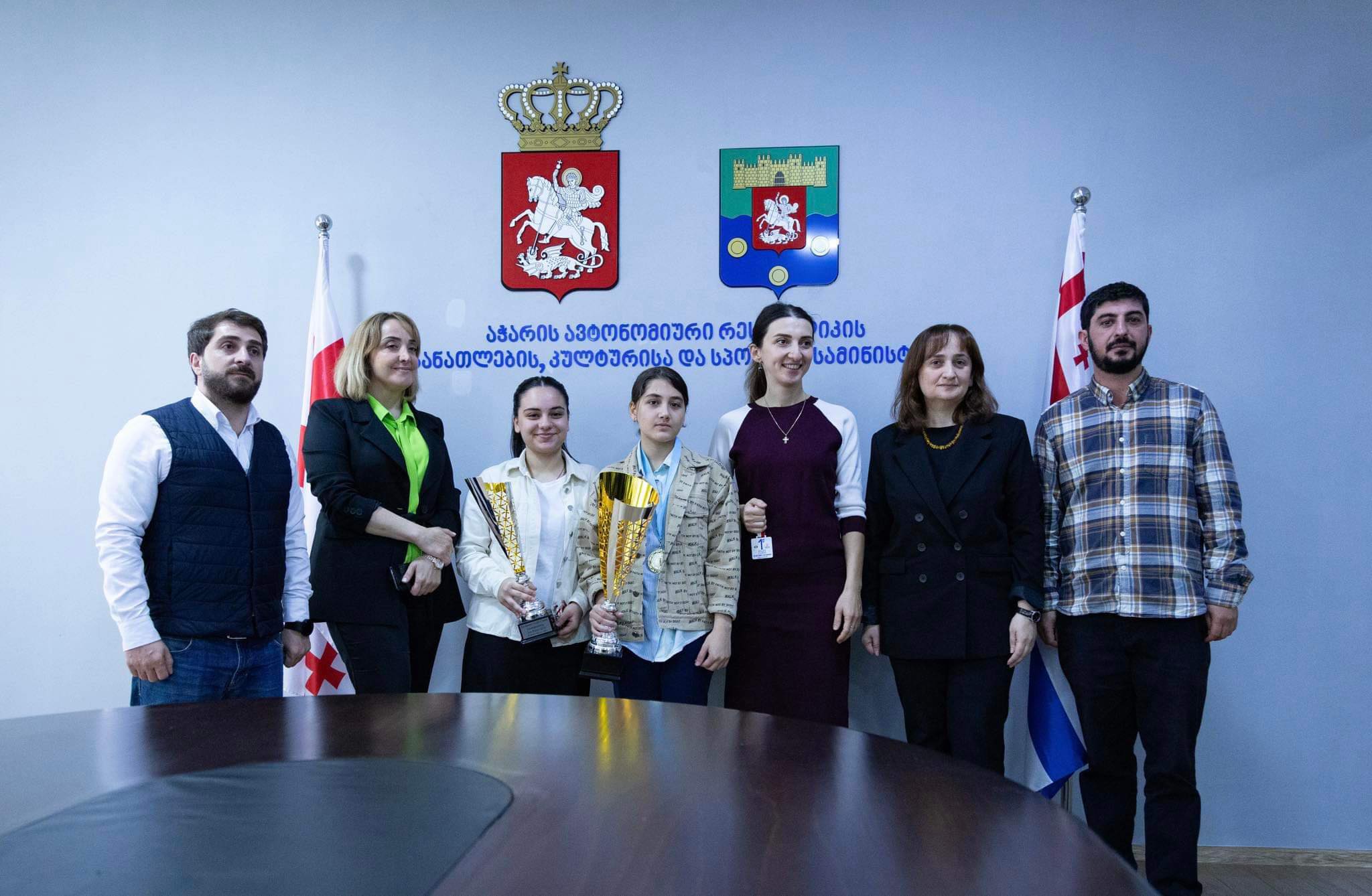 შეხვედრა წარმატებულ მოჭადრაკეებთან