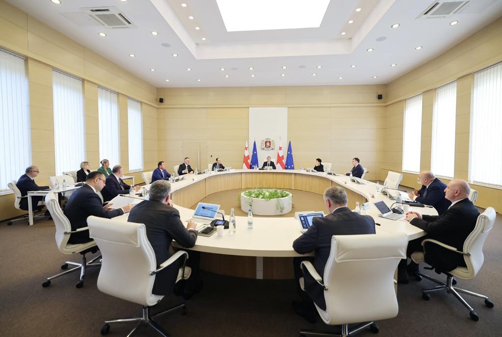 მთავრობა 75 დევნილი ოჯახისთვის ფართის გადაცემაზე მსჯელობს