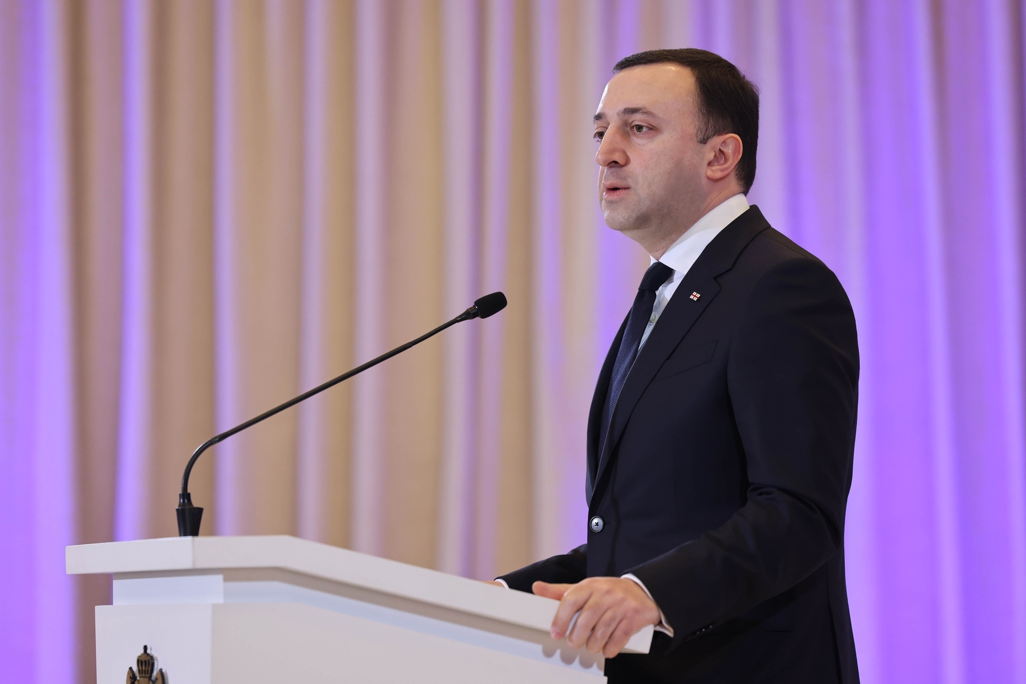 პრემიერმა ვეტერანებს მათი დღე მიულოცა