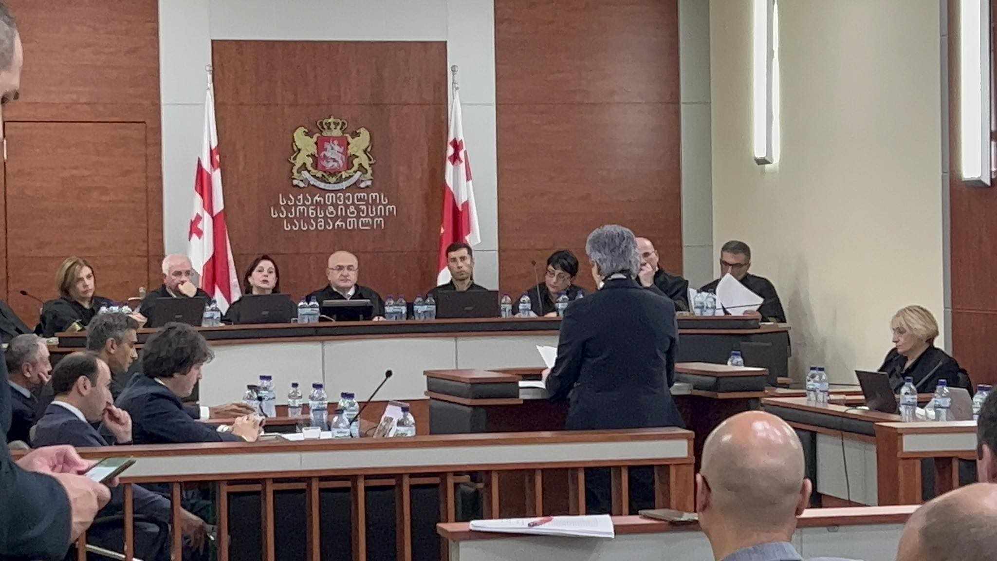 როგორ გადაწყდება კონფლიქტი პრეზიდენტსა და მთავრობას შორის?