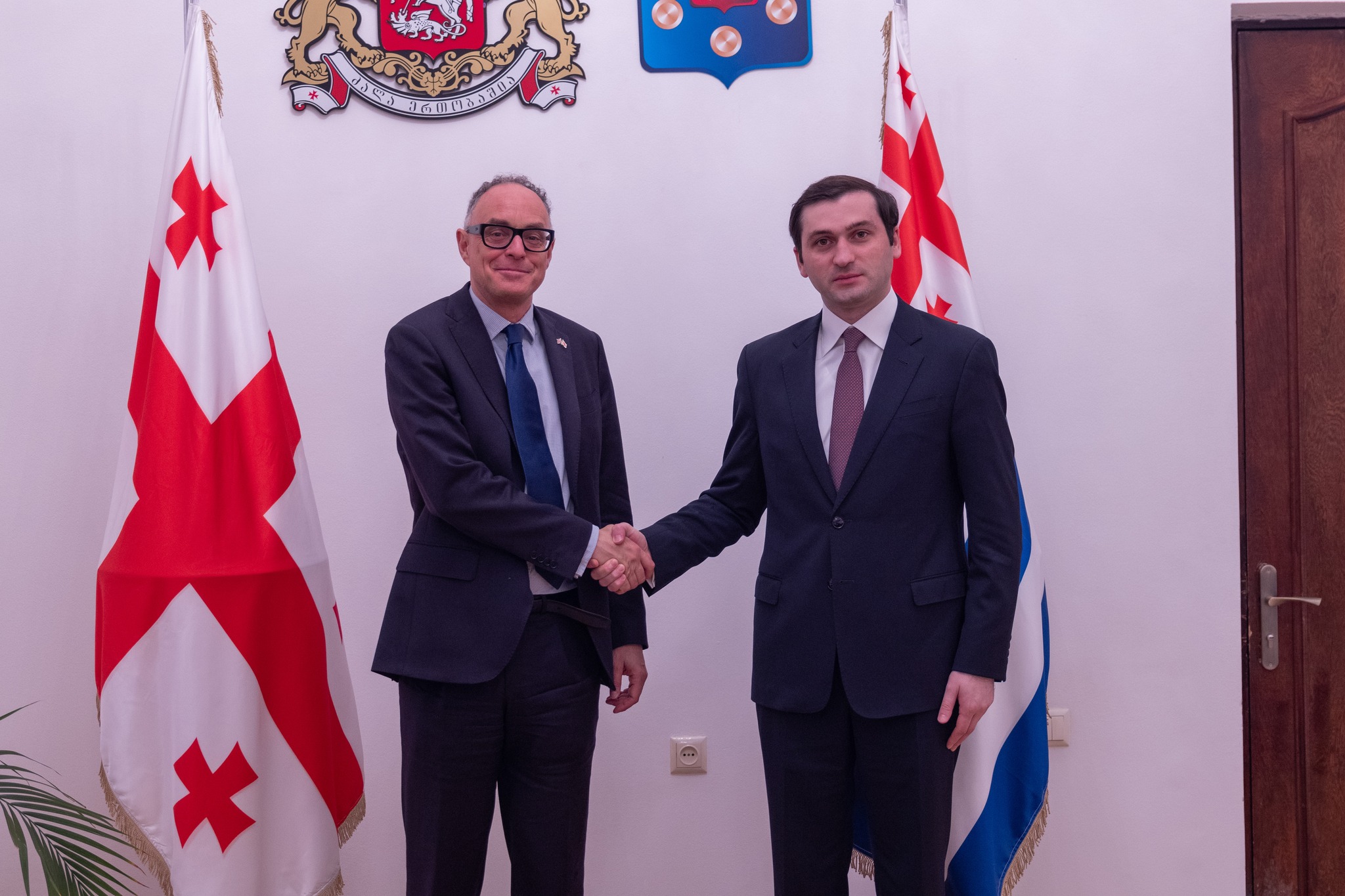 შეხვედრა ჩრდილოეთ ირლანდიის გაერთიანებული სამეფოს ელჩთან