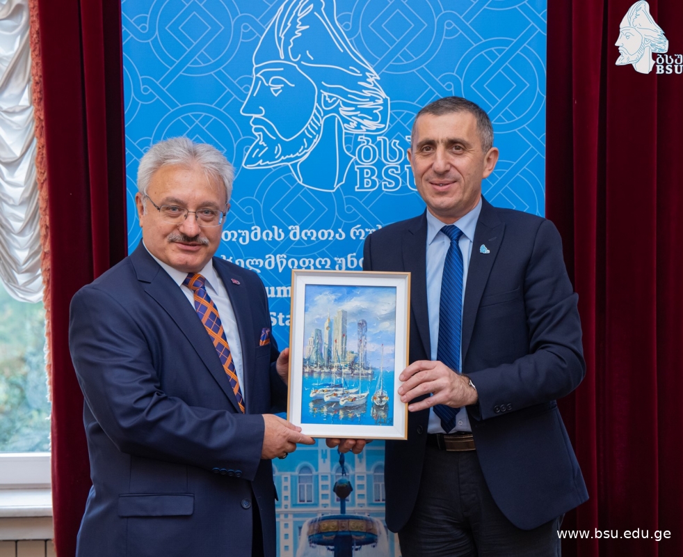 ბათუმის შოთა რუსთაველის სახელმწიფო უნივერსიტეტს ართვინის ჭოროხის უნივერსიტეტის დელეგაცია ეწვია
