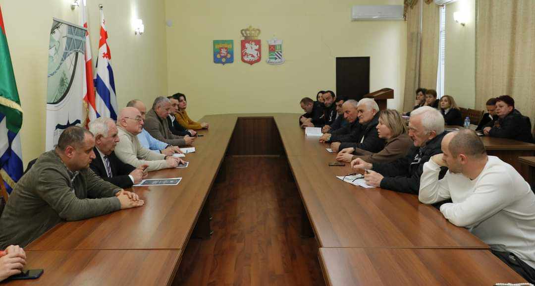 განათლების კომიტეტის გასვლითი სხდომა – ხელვაჩაურის მუნიციპალიტეტში