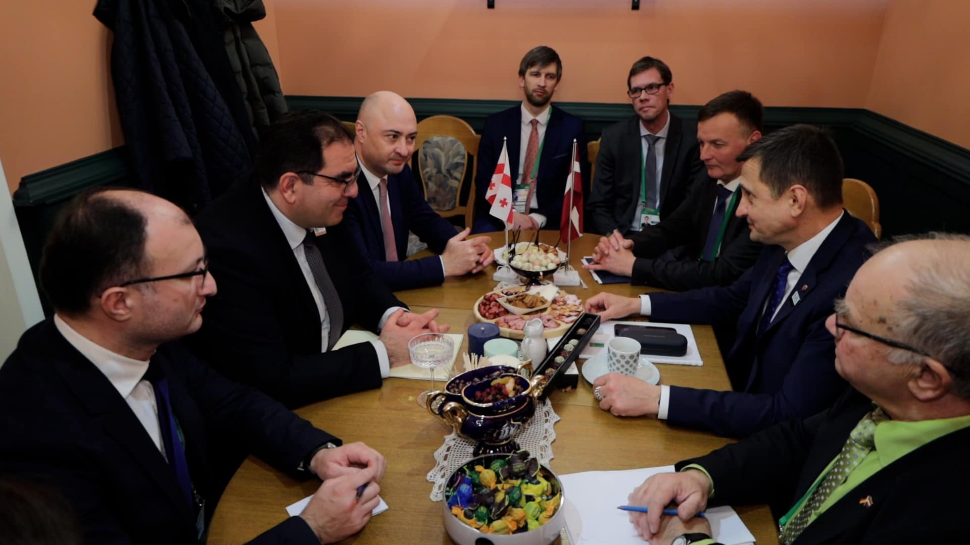 თენგიზ ნასარიძე ლატვიის სოფლის მეურნეობის მინისტრ არმანდს კრაუზეს შეხვდა