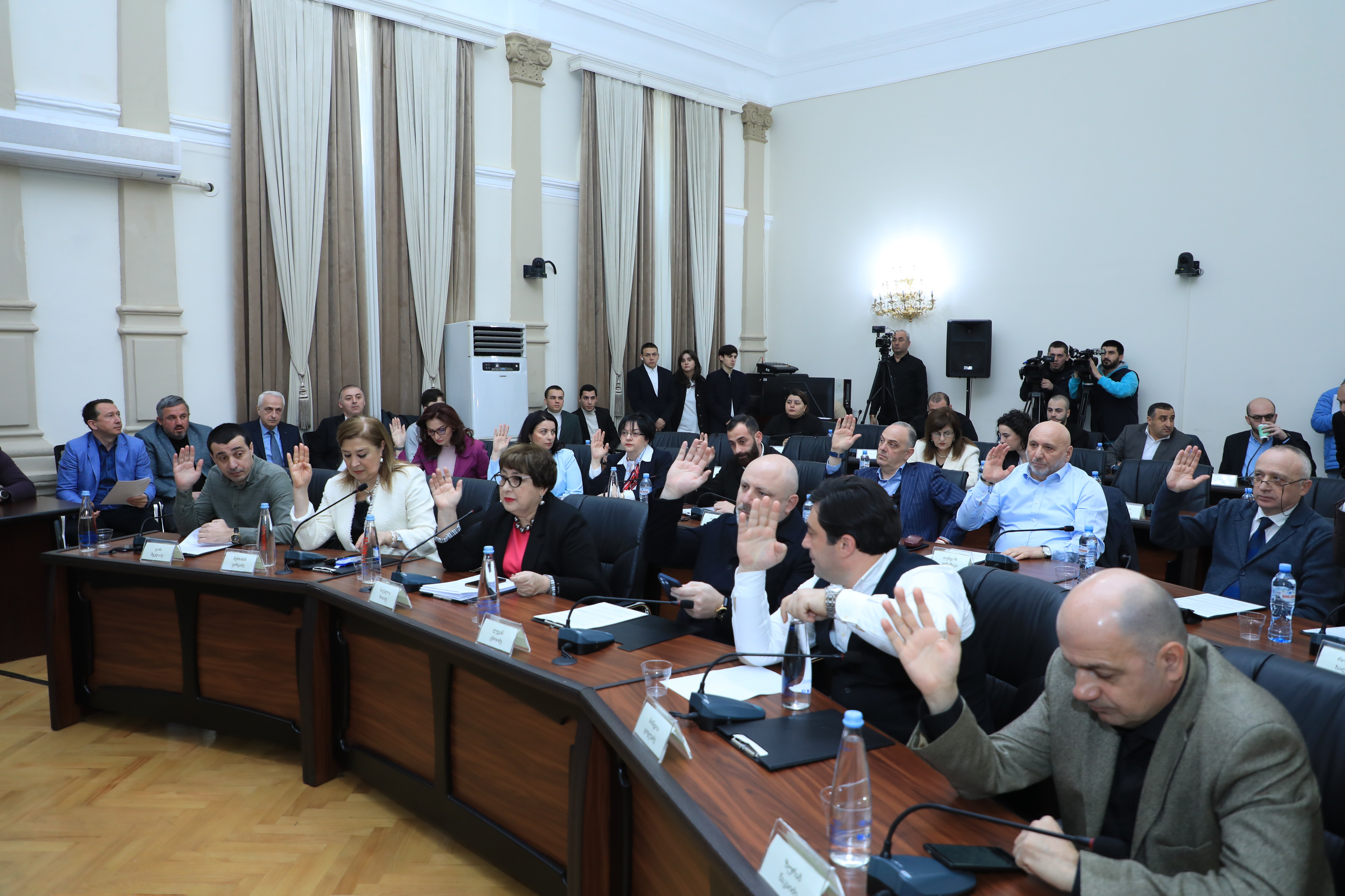 თენგიზ აფხაზავა: რეზო ხარაზი ყველა ჯერზე იტყუება
