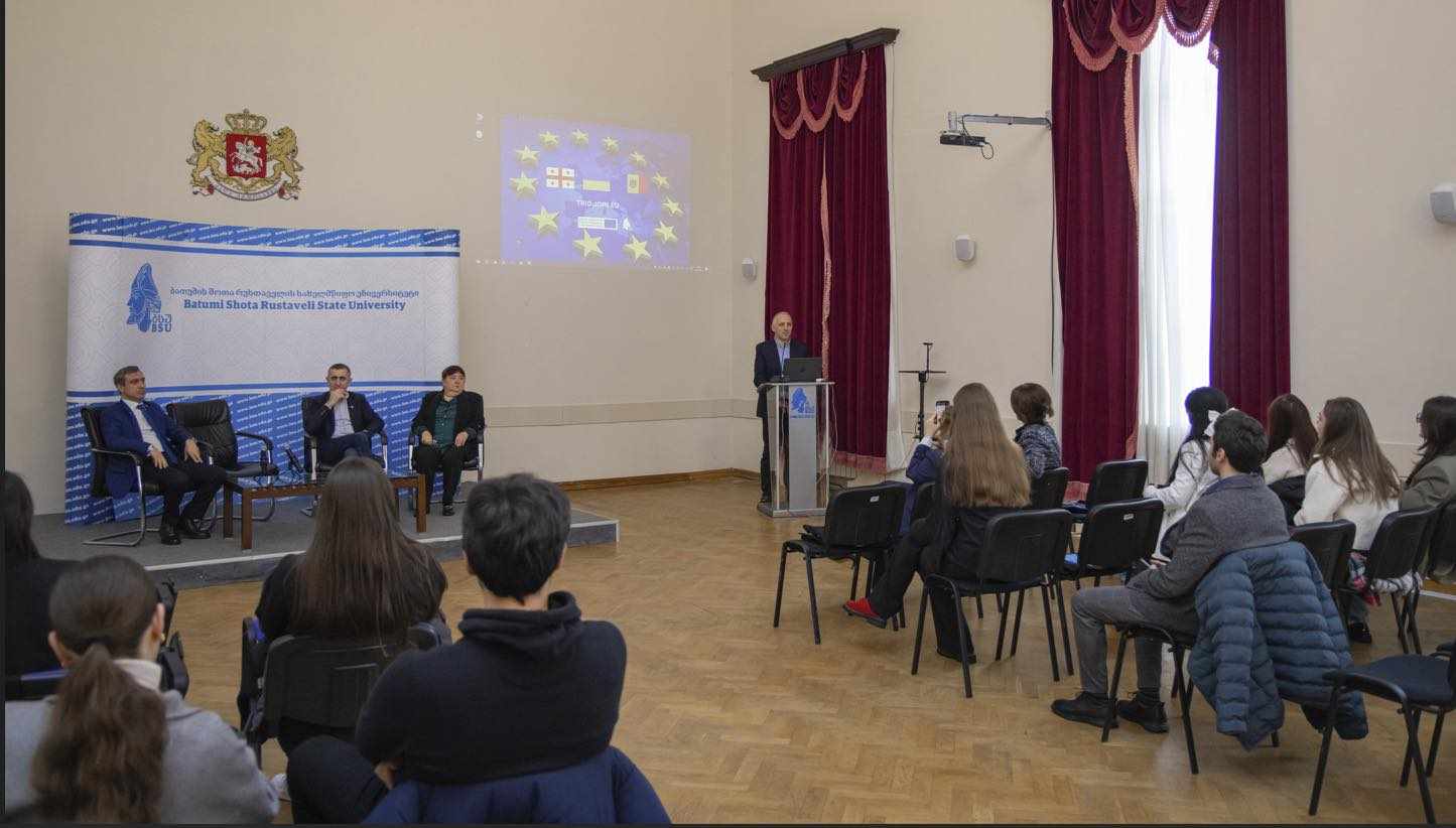 რას გულისხმობს ზამთრის სკოლა, რომელიც უნივერსიტეტში გაიხსნა?