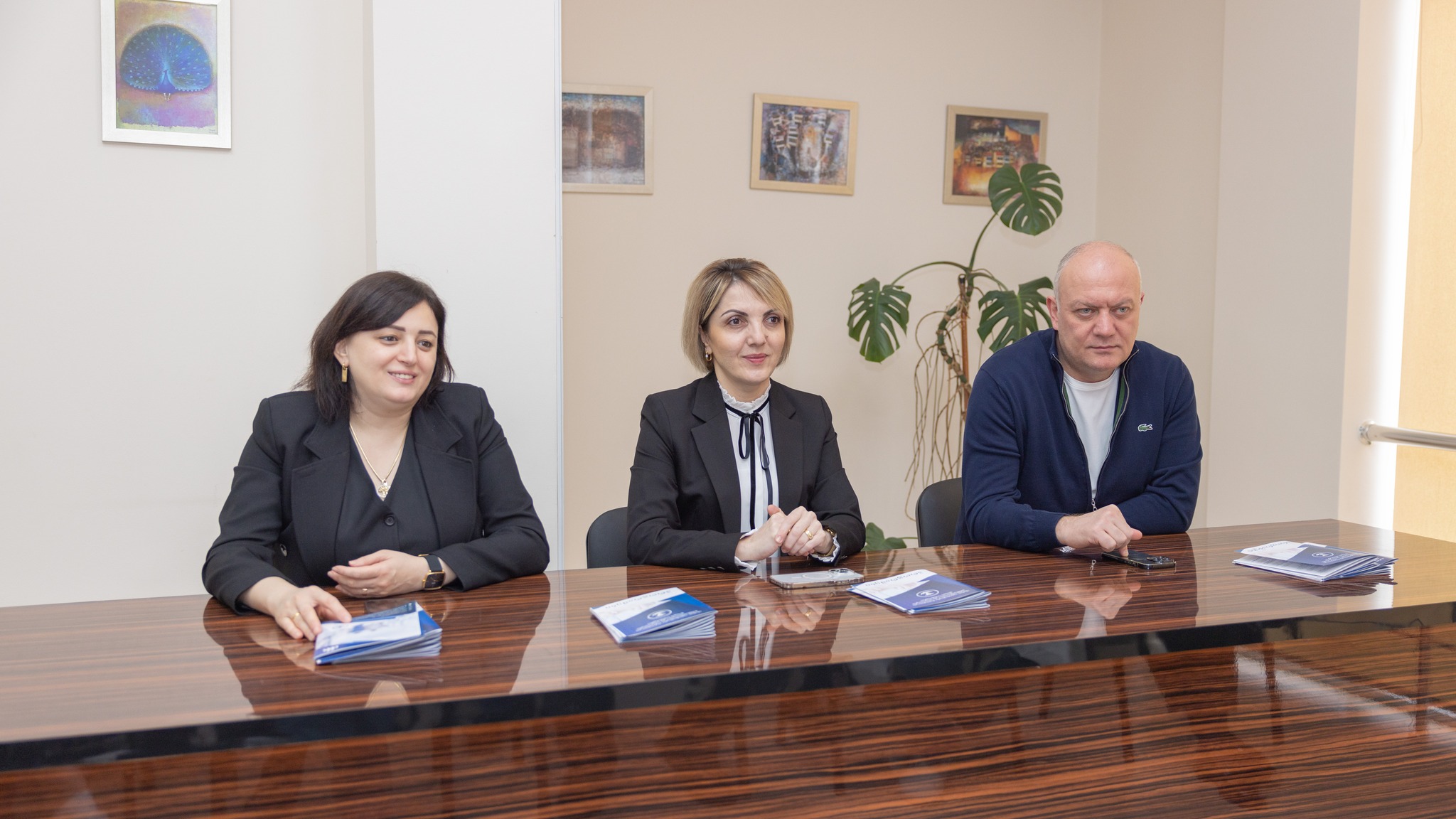 შეხვედრა მედიკოსებთან