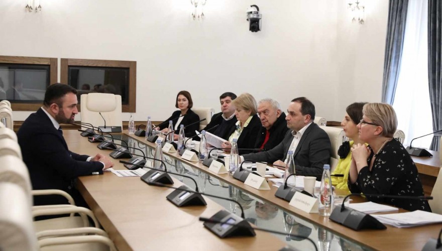 საკონკურსო კომისიამ ცესკოს თავმჯდომარეობის და წევრობის კანდიდატები შეარჩია