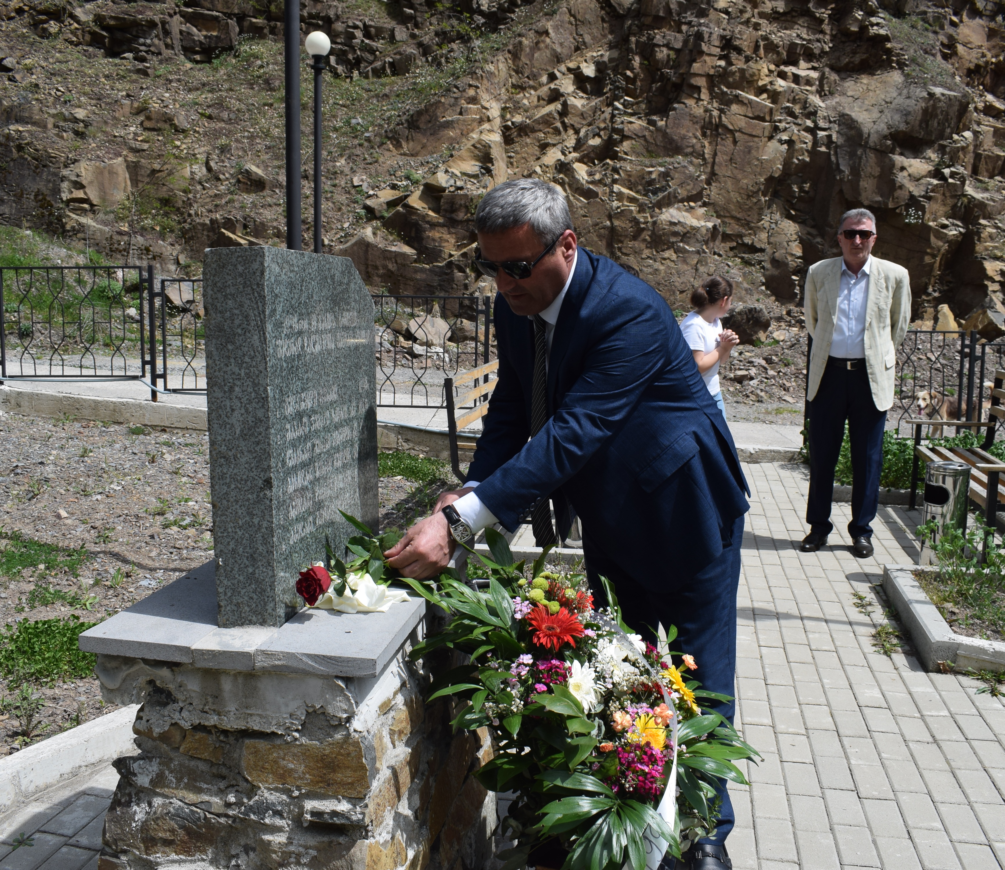 სატბაოს უბანში ტრაგიკულად დაღუპულები გაიხსენეს