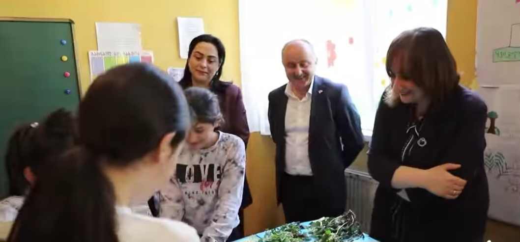 მასწავლებელთა საქმიანობის მხარდასაჭერად