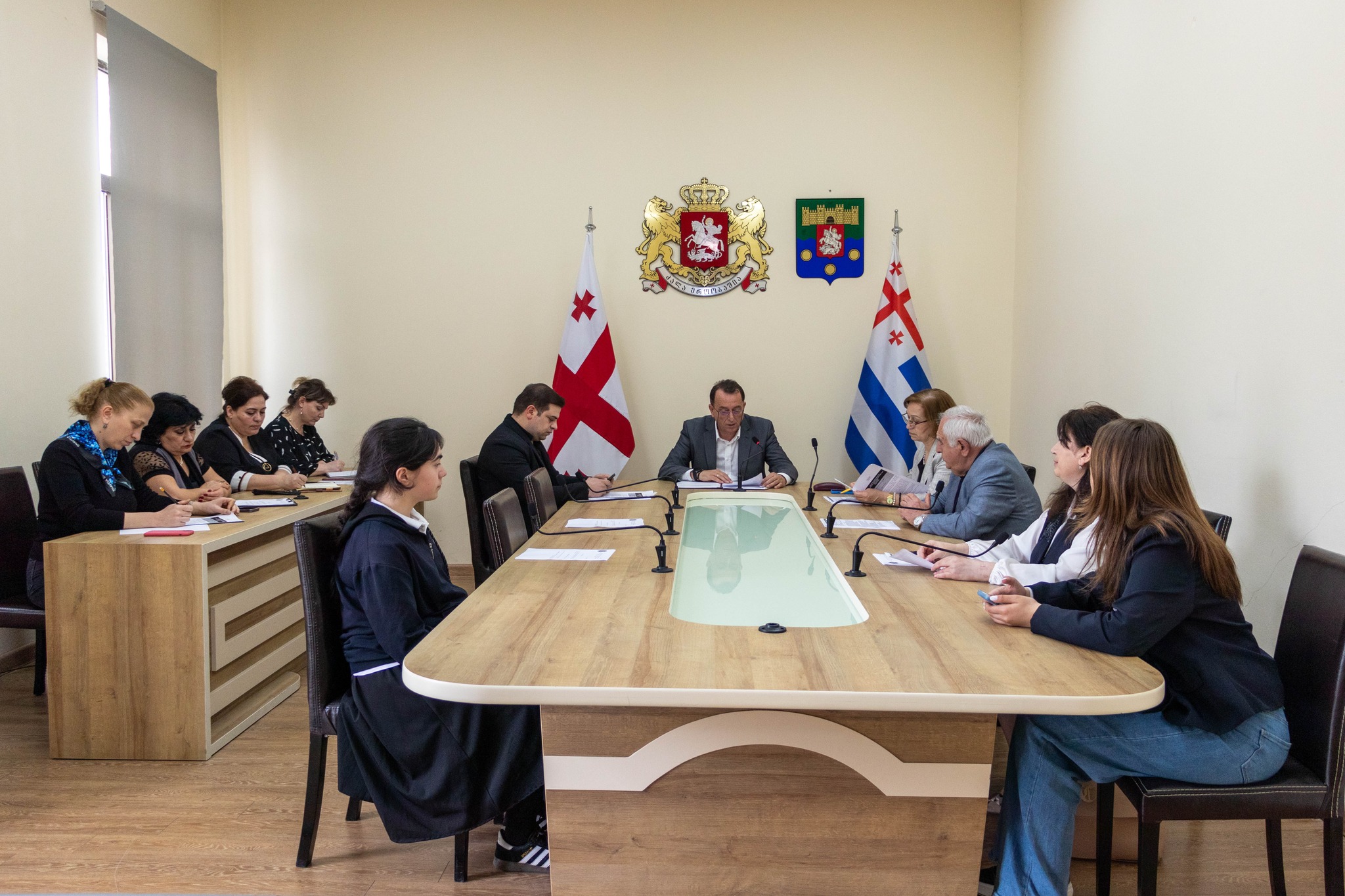 საკითხებზე რეგლამენტით გათვალისწინებული პროცედურები გაგრძელდება