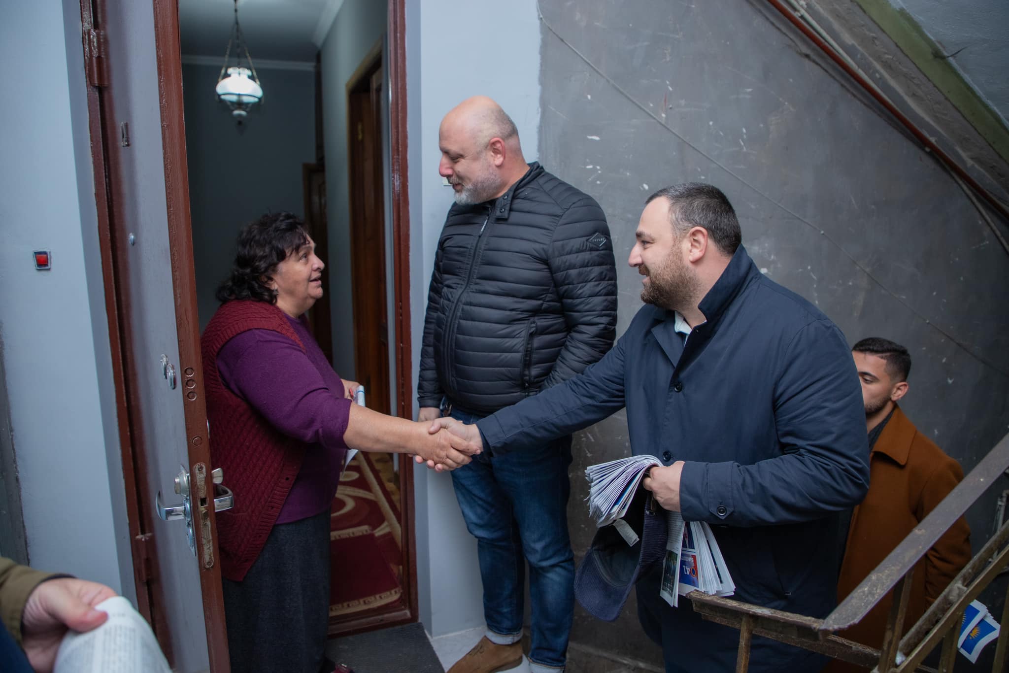 აჩიკო ბერიძე თაყაიშვილის ქუჩის მოსახლეობას შეხვდა